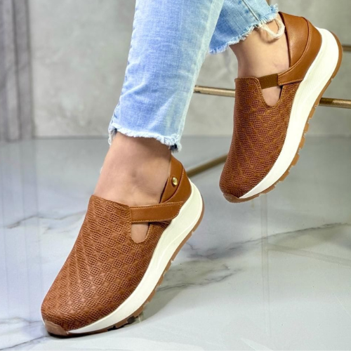 MAFALDA OXFORD ELITE: EMPODERAMIENTO EN CADA PASO